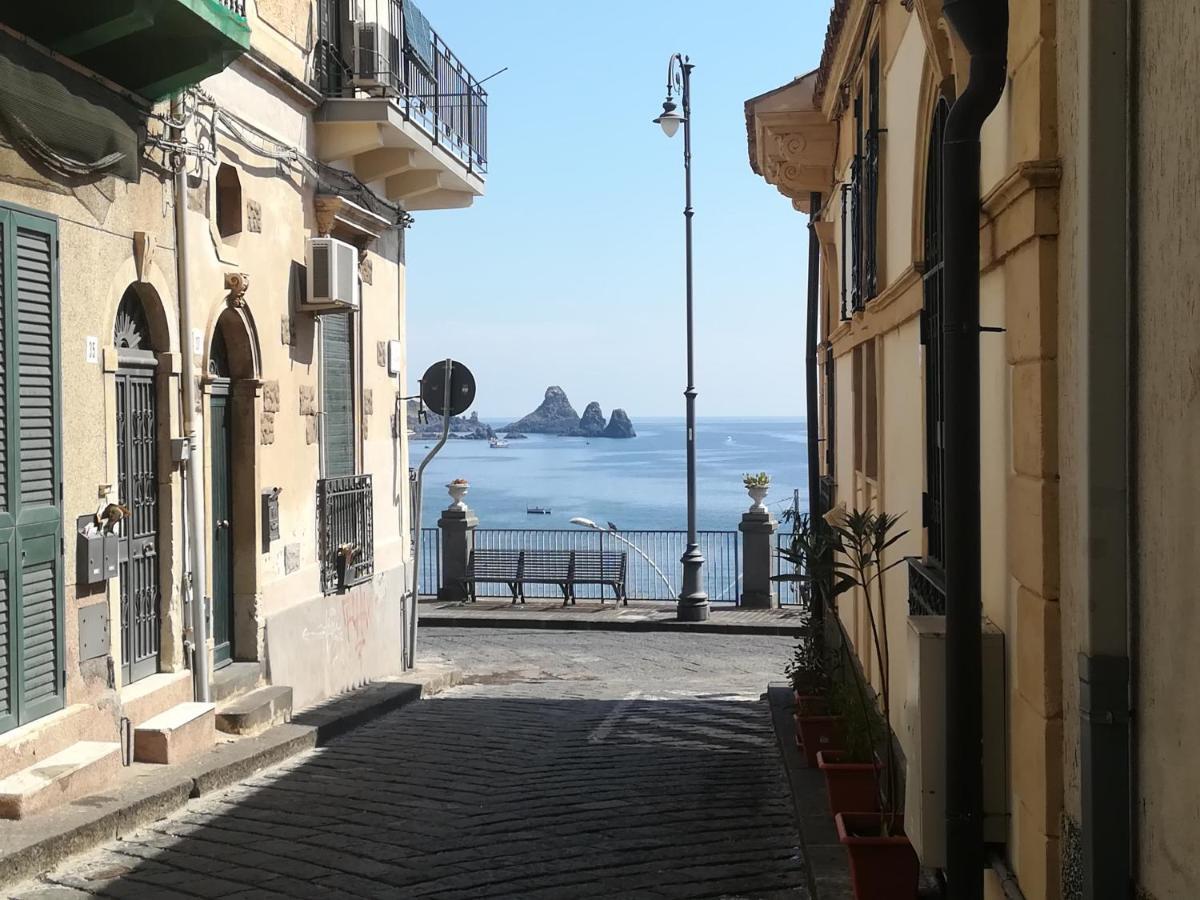 La Terrazza Dei Normanni Apartment Aci Castello Luaran gambar